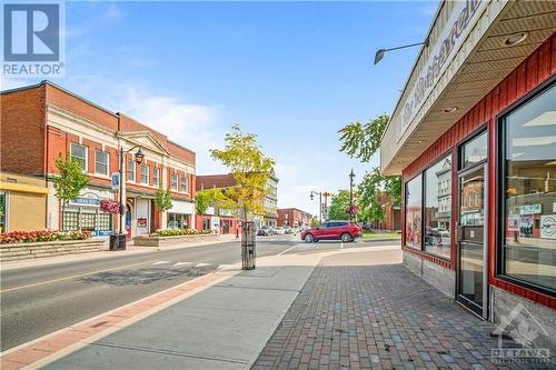 58 Bridge Street, Carleton Place, ON 