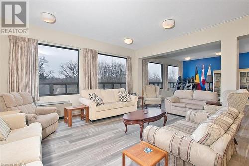 22 St. Andrew Street N Unit# 104, St. Marys, ON - Indoor Photo Showing Living Room