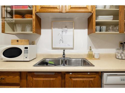 2085 Gordon Drive Unit# 312, Kelowna, BC - Indoor Photo Showing Kitchen With Double Sink