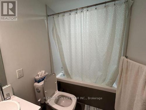 419 - 60 Colborne Street, Toronto, ON - Indoor Photo Showing Bathroom