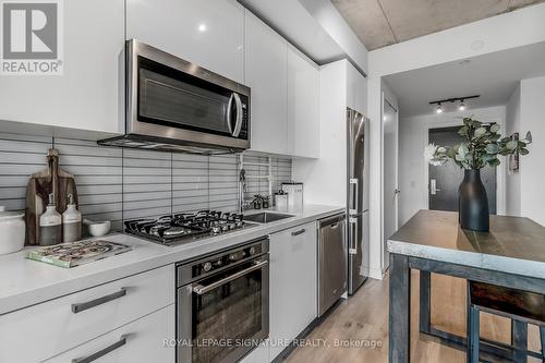 402 - 55 Ontario Street, Toronto, ON - Indoor Photo Showing Kitchen With Stainless Steel Kitchen With Upgraded Kitchen