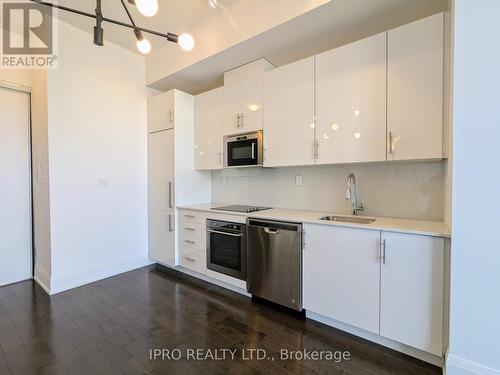 Ph115 - 460 Adelaide Street E, Toronto, ON - Indoor Photo Showing Kitchen