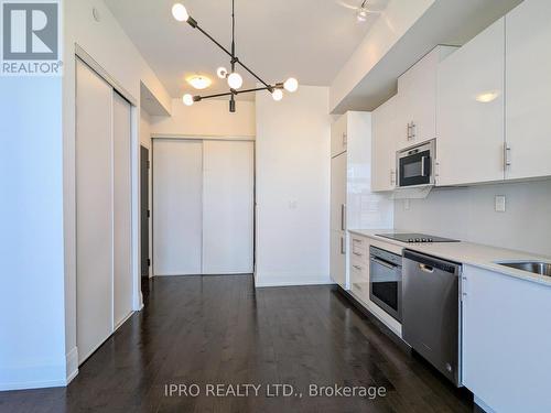 Ph115 - 460 Adelaide Street E, Toronto, ON - Indoor Photo Showing Kitchen