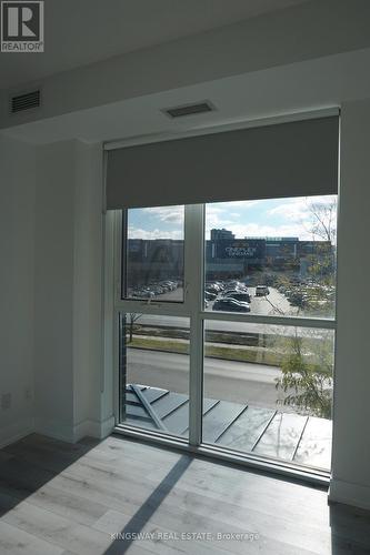 17 - 128 Fairview Mall Drive, Toronto, ON -  Photo Showing Other Room