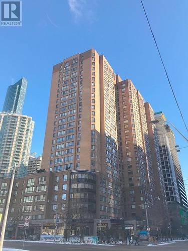 1808 - 633 Bay Street, Toronto, ON - Outdoor With Facade