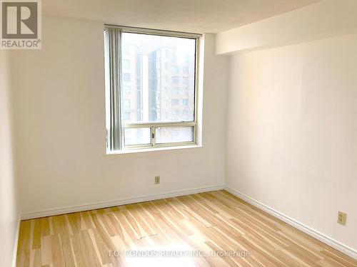 1808 - 633 Bay Street, Toronto, ON - Indoor Photo Showing Other Room