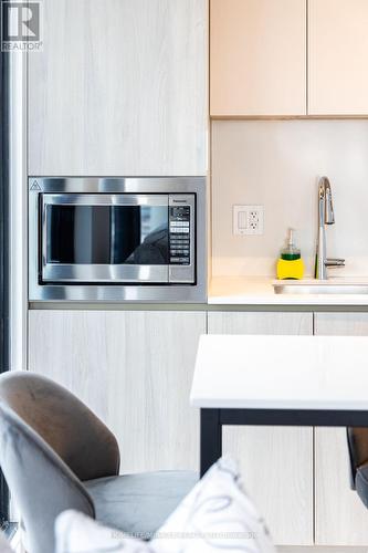 3102 - 47 Mutual Street, Toronto, ON - Indoor Photo Showing Kitchen