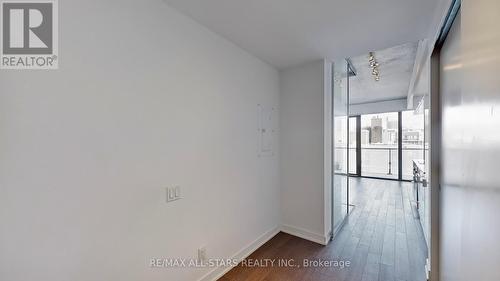 907 - 185 Roehampton Avenue, Toronto, ON - Indoor Photo Showing Other Room