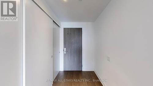 907 - 185 Roehampton Avenue, Toronto, ON - Indoor Photo Showing Other Room