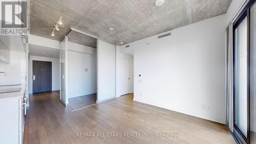 907 - 185 Roehampton Avenue, Toronto, ON - Indoor Photo Showing Other Room