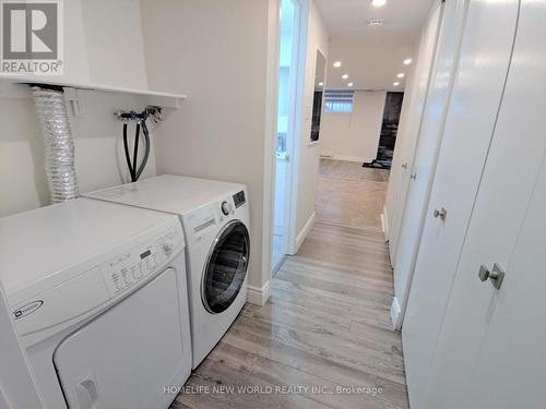 Bsmt - 158 Coxwell Avenue, Toronto, ON - Indoor Photo Showing Laundry Room