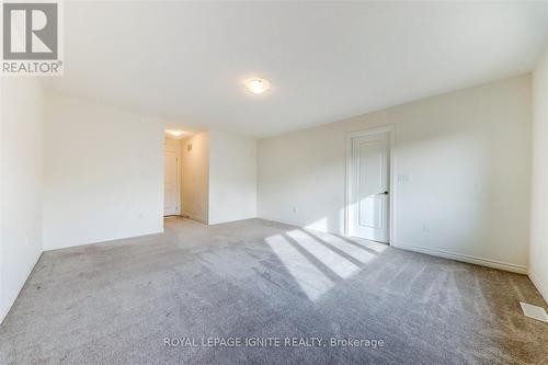 122 Laing Drive, Whitby, ON - Indoor Photo Showing Other Room