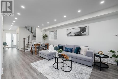 16 Gallimere Court, Whitby, ON - Indoor Photo Showing Living Room