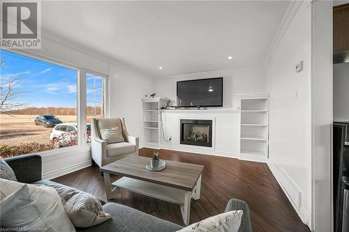 64031 Wellandport Road, Wainfleet, ON - Indoor Photo Showing Living Room With Fireplace