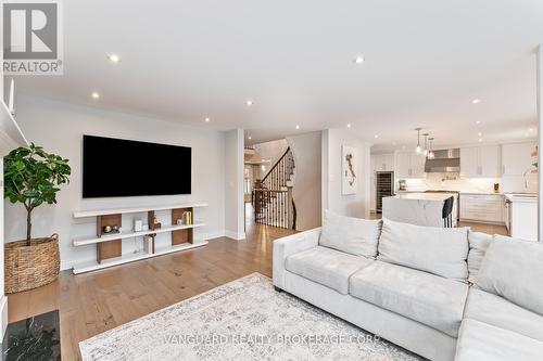 61 Belair Way, Vaughan, ON - Indoor Photo Showing Living Room