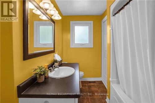 3345 Tallman Drive, Lincoln, ON - Indoor Photo Showing Bathroom