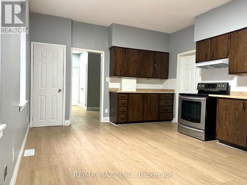 7290 Telephone Road, Hamilton Township, ON - Indoor Photo Showing Kitchen