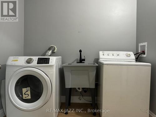 7290 Telephone Road, Hamilton Township, ON - Indoor Photo Showing Laundry Room