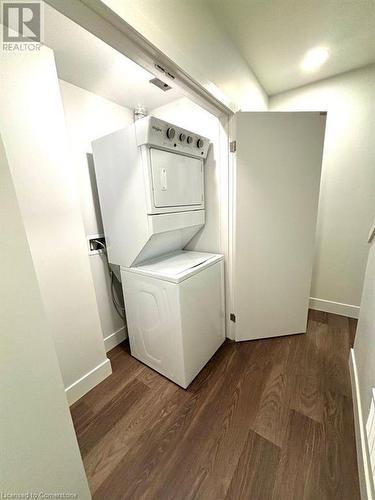 276 Dunsmure Road Unit# 1, Hamilton, ON - Indoor Photo Showing Laundry Room