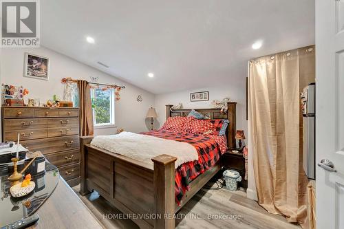 279 Darling Street, Brantford, ON - Indoor Photo Showing Bedroom