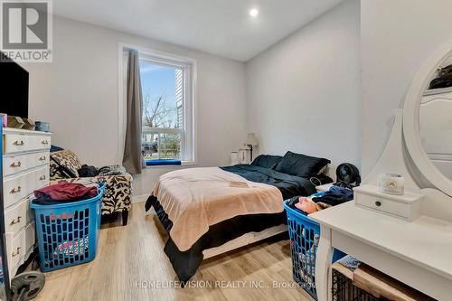 279 Darling Street, Brantford, ON - Indoor Photo Showing Bedroom