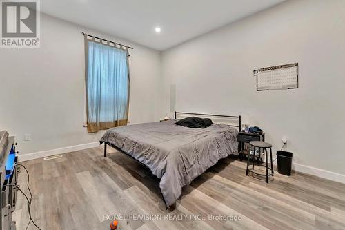 279 Darling Street, Brantford, ON - Indoor Photo Showing Bedroom