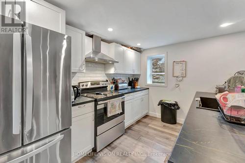 279 Darling Street, Brantford, ON - Indoor Photo Showing Kitchen With Stainless Steel Kitchen