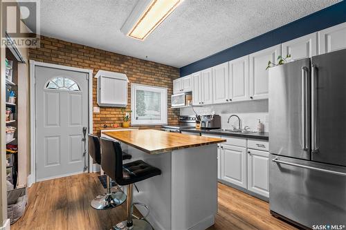 2231 Coy Avenue, Saskatoon, SK - Indoor Photo Showing Kitchen With Upgraded Kitchen