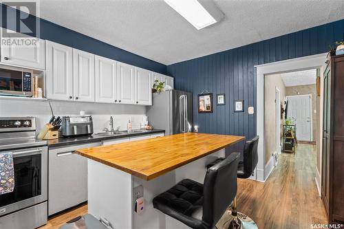 2231 Coy Avenue, Saskatoon, SK - Indoor Photo Showing Kitchen