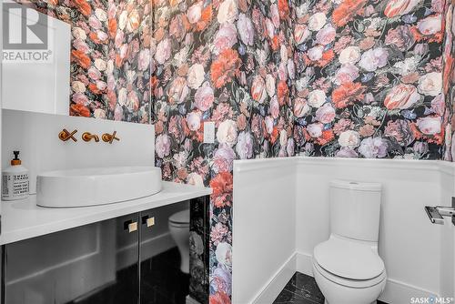 702 Bolstad Turn, Saskatoon, SK - Indoor Photo Showing Bathroom