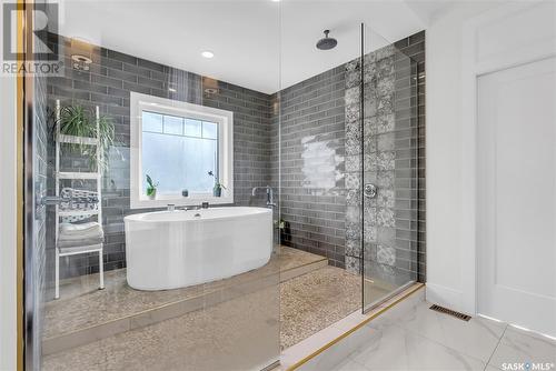 702 Bolstad Turn, Saskatoon, SK - Indoor Photo Showing Bathroom