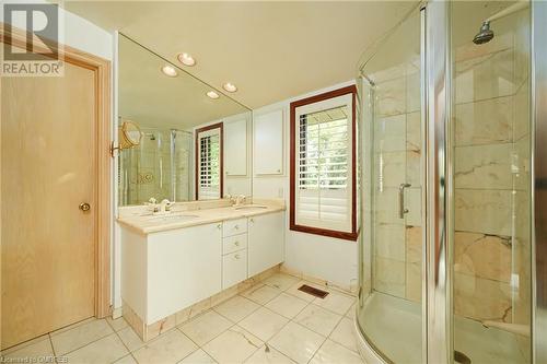 68 Barringham Drive, Oakville, ON - Indoor Photo Showing Bathroom