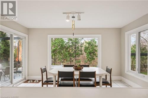 1106 Fieldstone Circle, Oakville, ON - Indoor Photo Showing Dining Room