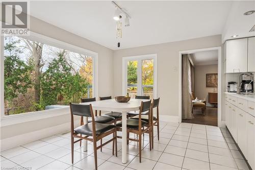 1106 Fieldstone Circle, Oakville, ON - Indoor Photo Showing Dining Room