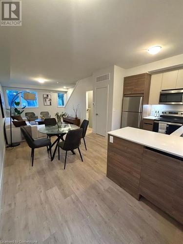 276 Dunsmure Road Unit# 24, Hamilton, ON - Indoor Photo Showing Kitchen