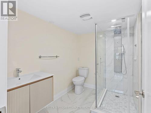 1 Exeter Avenue, Welland, ON - Indoor Photo Showing Bathroom