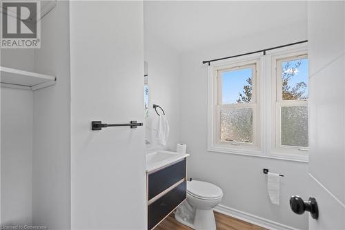 515 Deere Street, Welland, ON - Indoor Photo Showing Bathroom