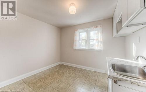 55 Ellis Avenue, Kitchener, ON - Indoor Photo Showing Other Room