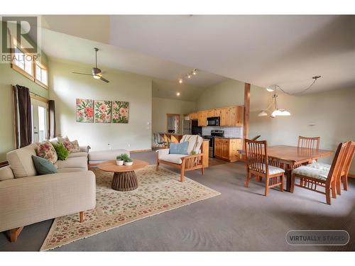 33 Rivermount Place Unit# 201D, Fernie, BC - Indoor Photo Showing Living Room