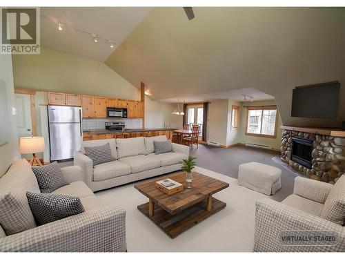 33 Rivermount Place Unit# 201D, Fernie, BC - Indoor Photo Showing Living Room