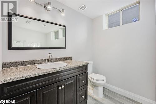 134 Country Lane, Barrie, ON - Indoor Photo Showing Bathroom