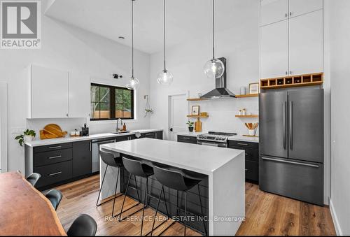 2611 Division Street N, Cobourg, ON - Indoor Photo Showing Kitchen With Upgraded Kitchen