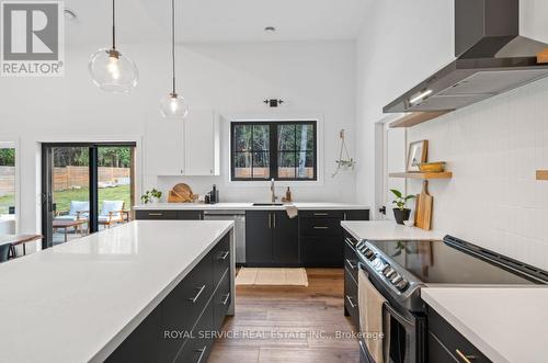 2611 Division Street N, Cobourg, ON - Indoor Photo Showing Kitchen With Upgraded Kitchen