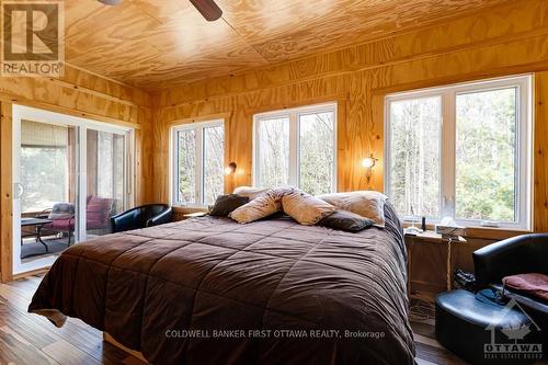 1044 Lavant Mill Road, Lanark, ON - Indoor Photo Showing Bedroom