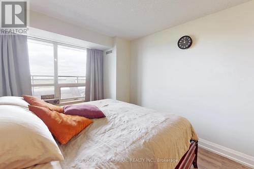 407 - 1070 Sheppard Avenue W, Toronto, ON - Indoor Photo Showing Bedroom