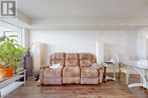 407 - 1070 Sheppard Avenue W, Toronto, ON - Indoor Photo Showing Other Room