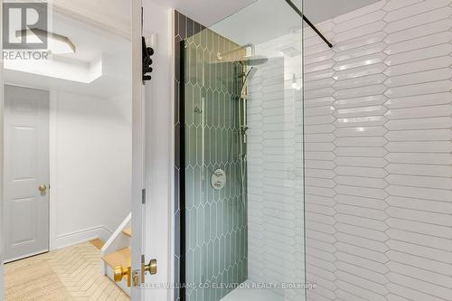 4 Pinehurst Crescent, Toronto, ON - Indoor Photo Showing Bathroom