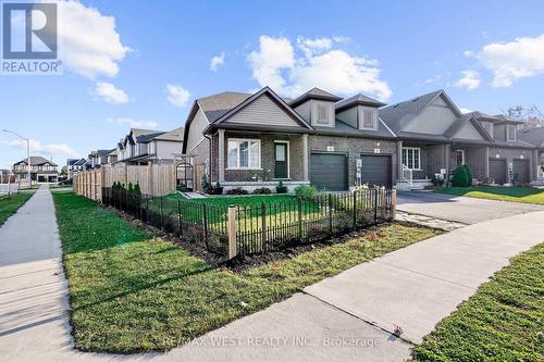 10 Hawthorn Avenue, Thorold, ON - Outdoor With Facade