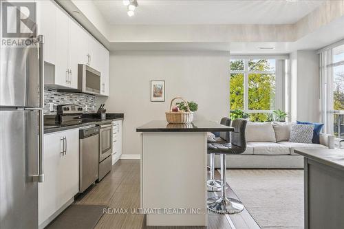 311 - 90 Charlton Avenue W, Hamilton, ON - Indoor Photo Showing Kitchen