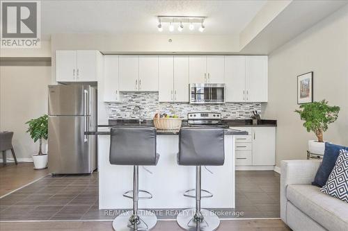 311 - 90 Charlton Avenue W, Hamilton, ON - Indoor Photo Showing Kitchen With Upgraded Kitchen